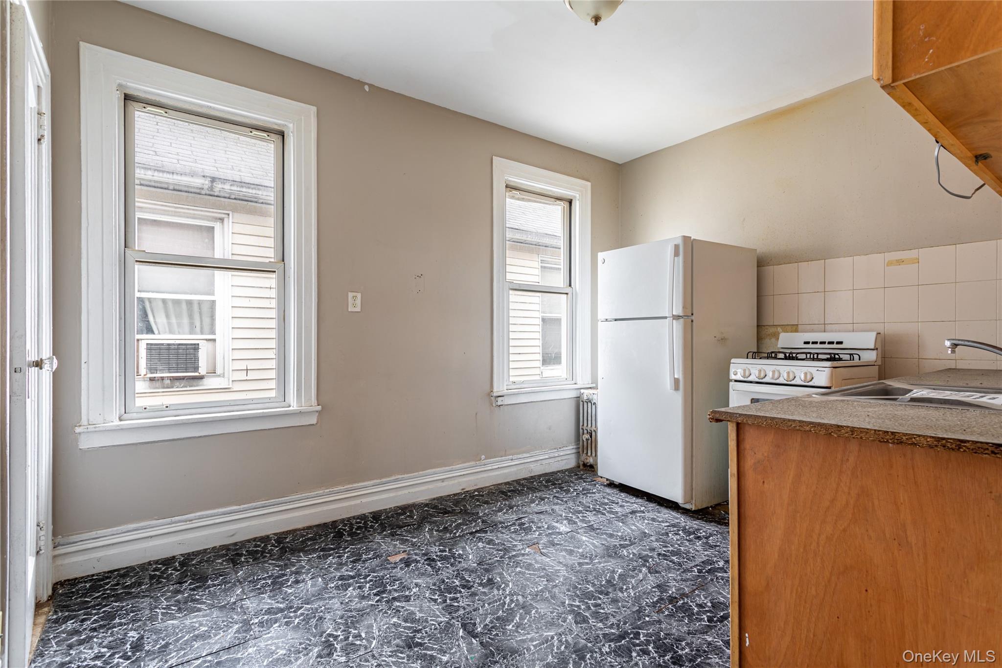 Single Family 48th  Brooklyn, NY 11203, MLS-972639-8