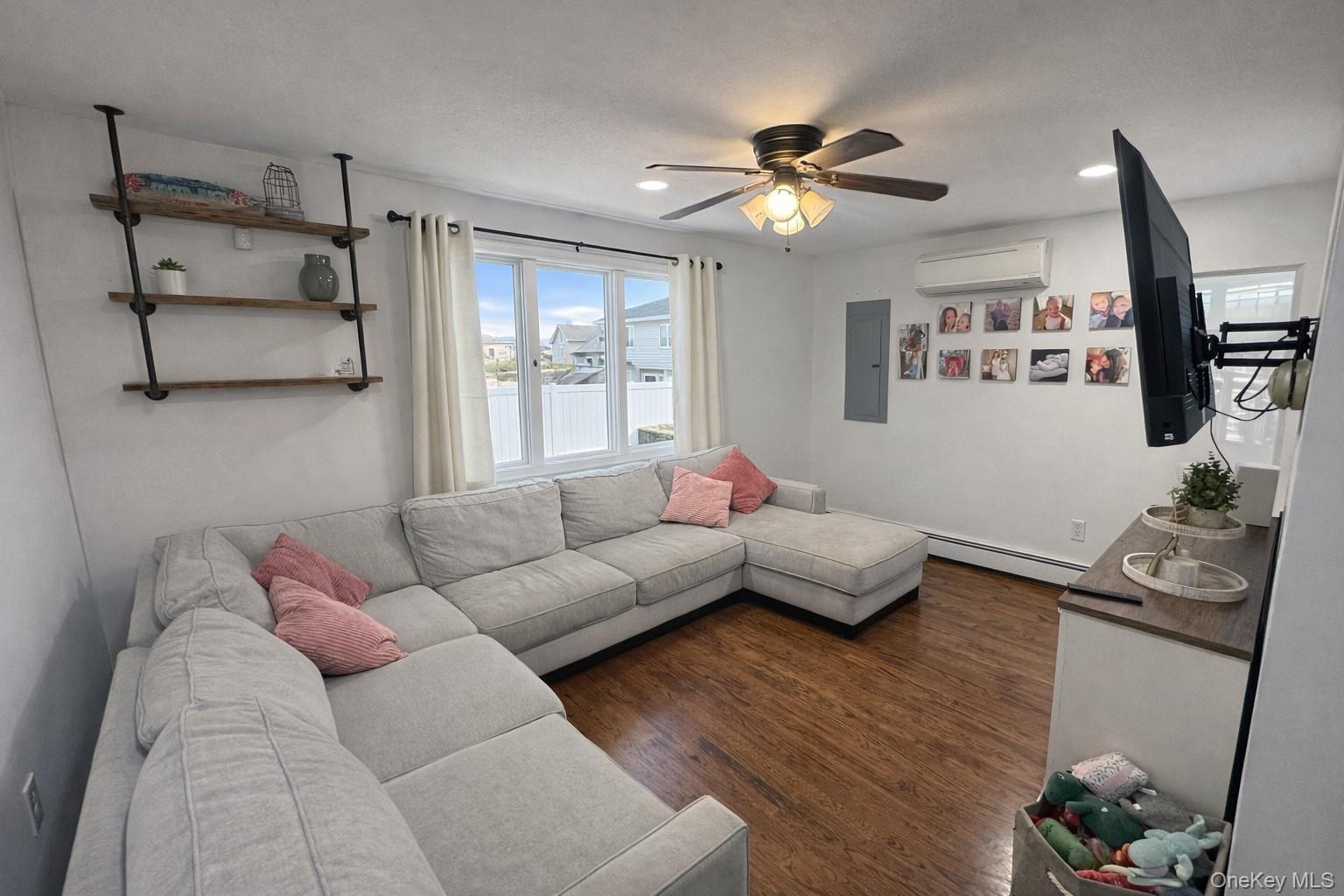 Single Family West  Queens, NY 11693, MLS-972647-3