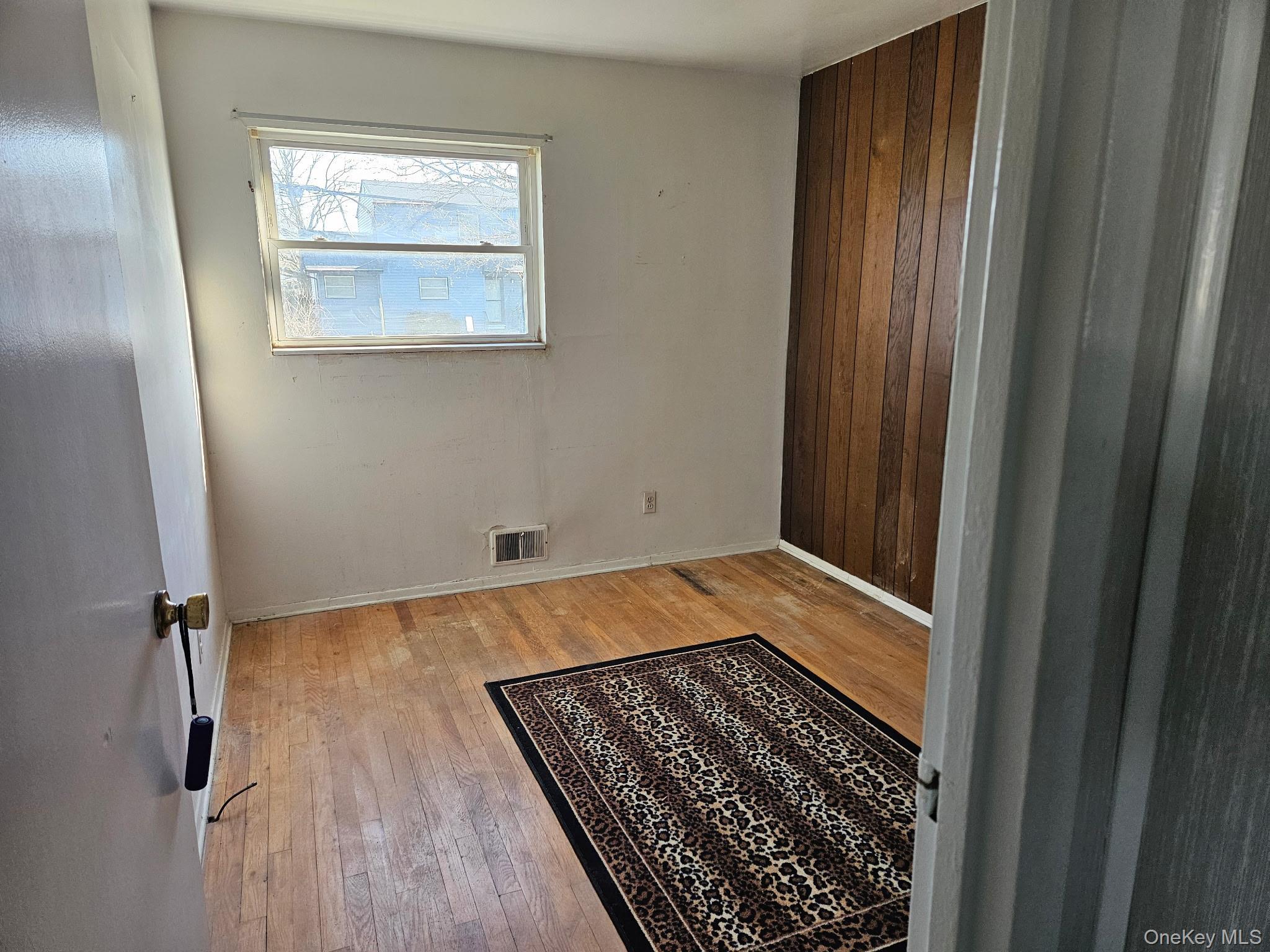 Single Family Voorhis Suffolk County, NY 11717, MLS-972650-10