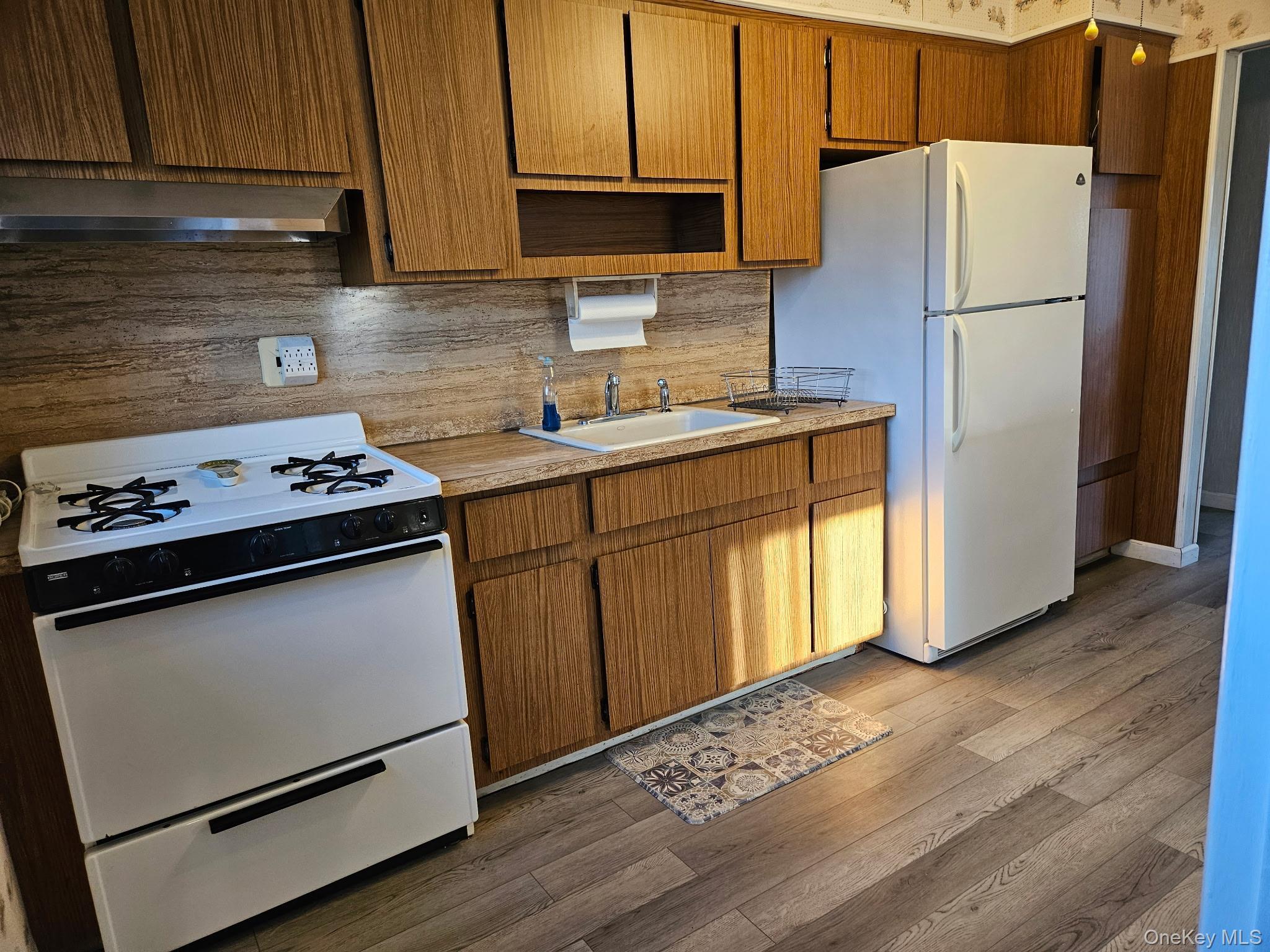 Single Family Voorhis Suffolk County, NY 11717, MLS-972650-5