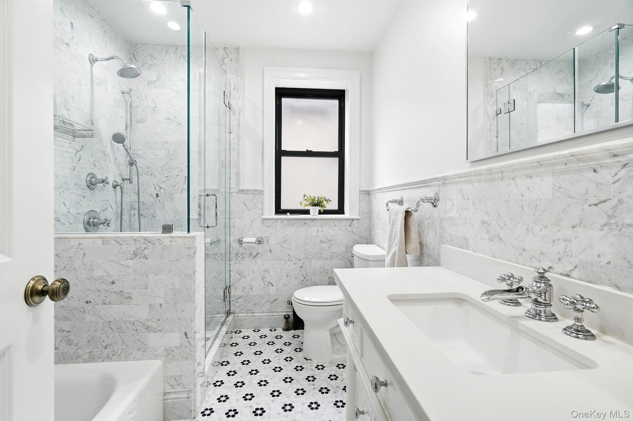 Single Family Rhinelander  Bronx, NY 10461, MLS-972663-16