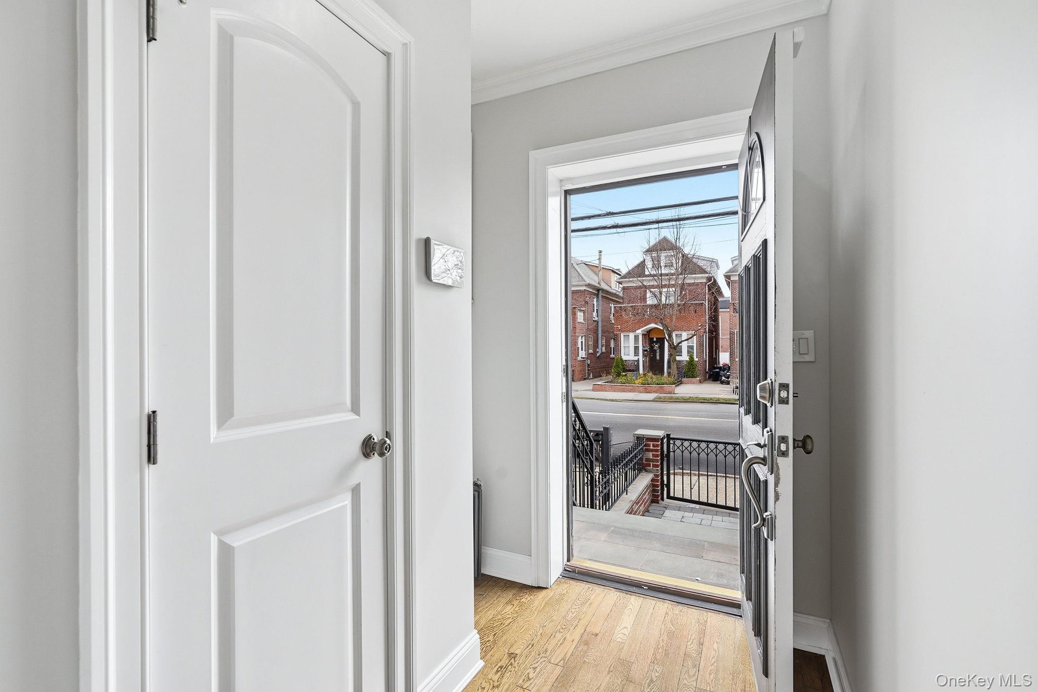 Single Family Rhinelander  Bronx, NY 10461, MLS-972663-3