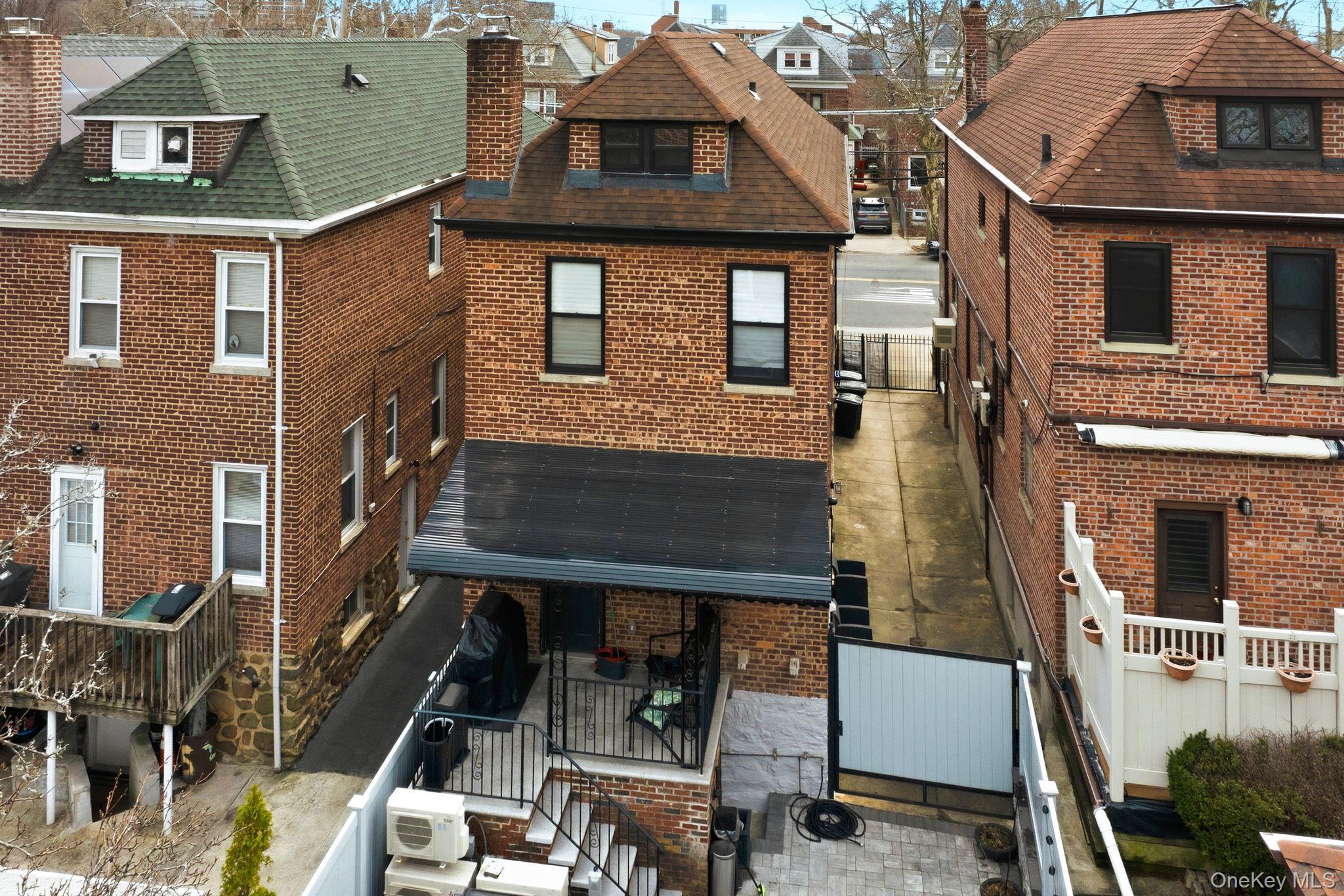 Single Family Rhinelander  Bronx, NY 10461, MLS-972663-37