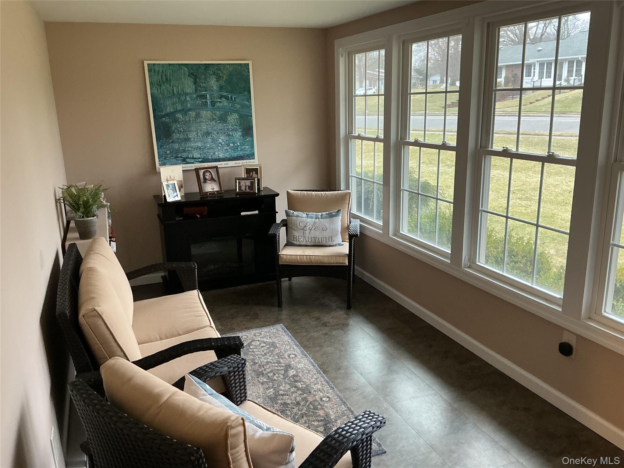 Condo Woodbridge Suffolk County, NY 11961, MLS-972676-14