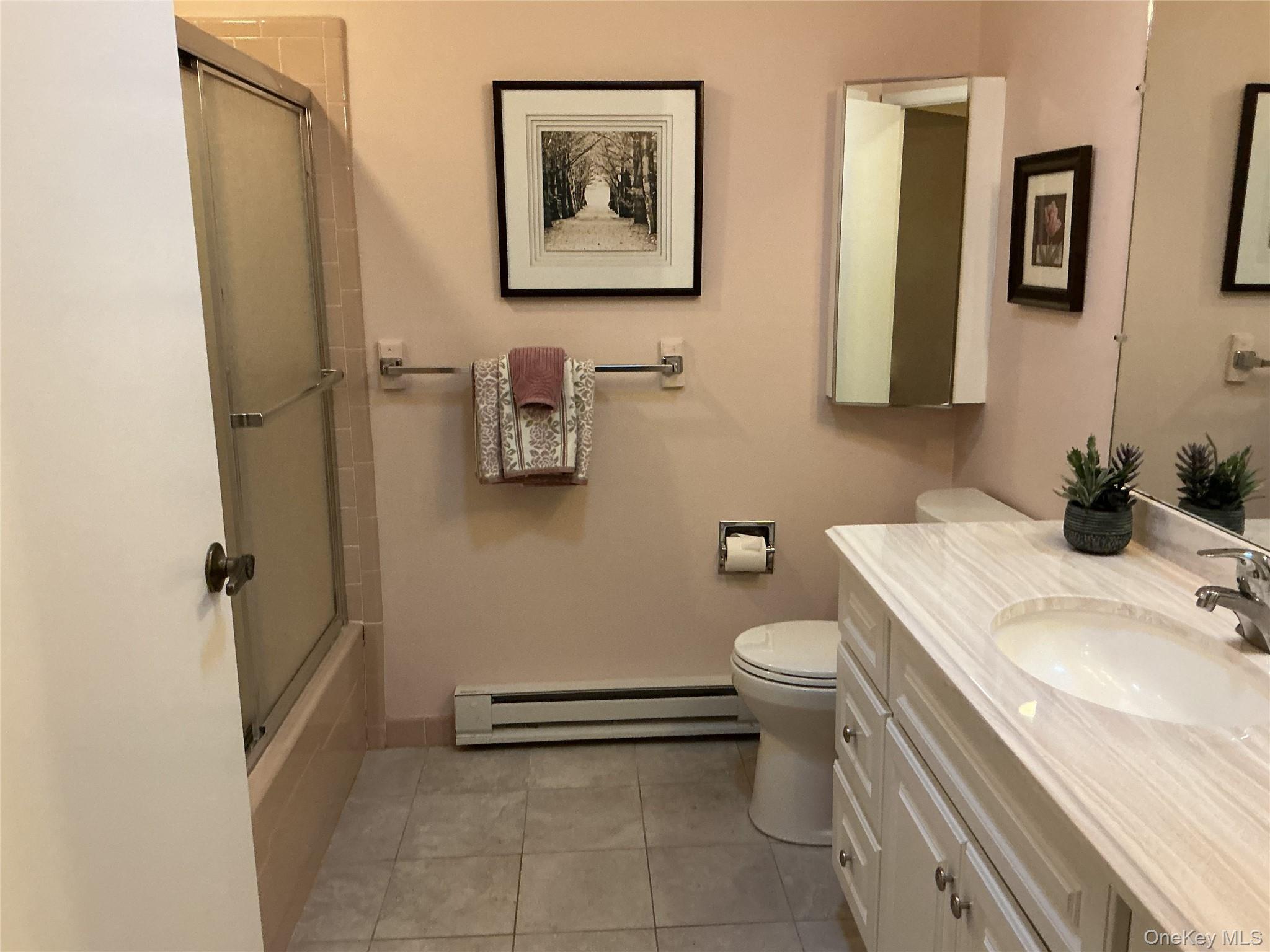 Condo Woodbridge Suffolk County, NY 11961, MLS-972676-17