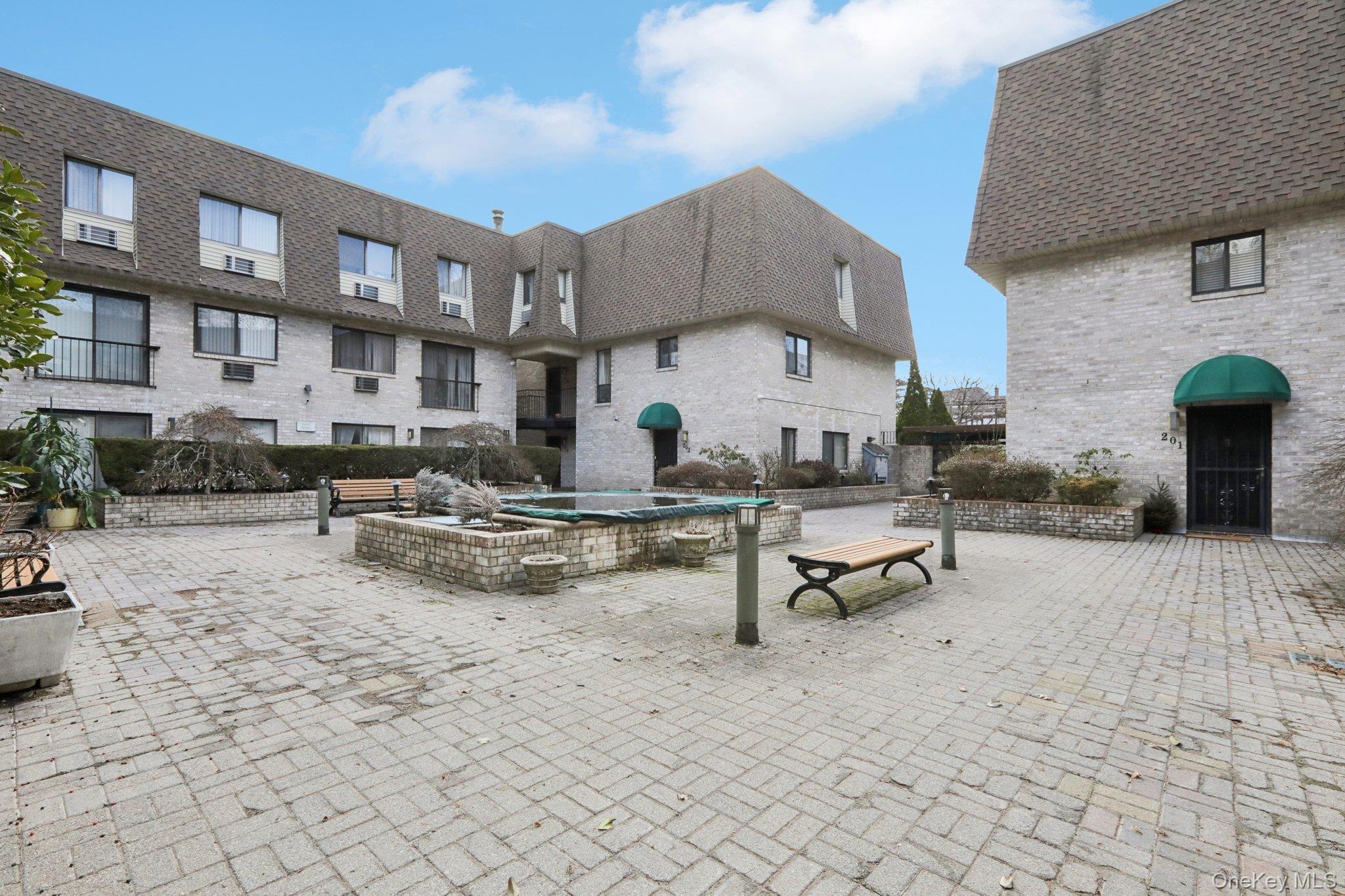 Condo Carhart Westchester County, NY 10605, MLS-972677-5