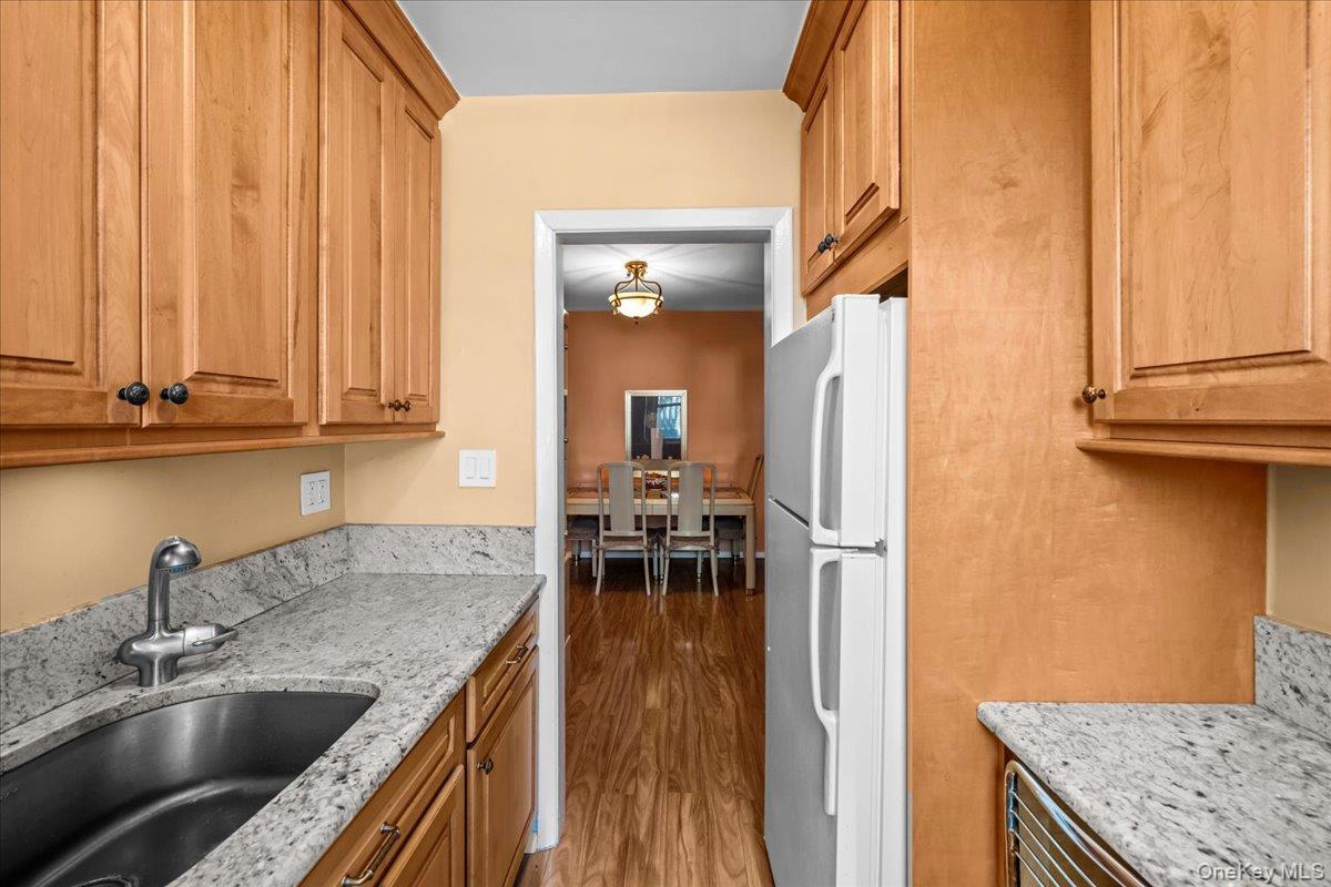 Coop 236th  Bronx, NY 10463, MLS-972679-15