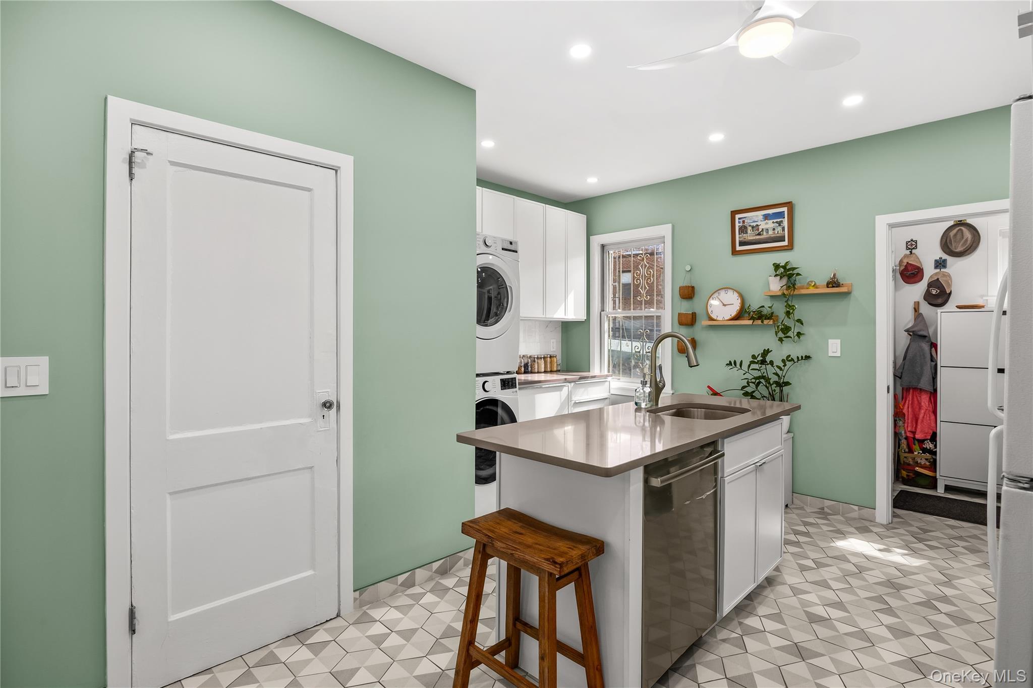 Single Family 41st  Queens, NY 11377, MLS-972691-8