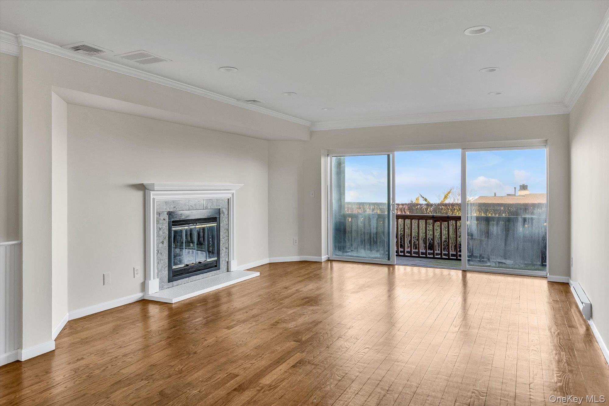 Condo Fox Hill  Suffolk County, NY 11933, MLS-972692-4