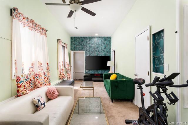 Single Family Sunnyside  Suffolk County, NY 11789, MLS-972696-13