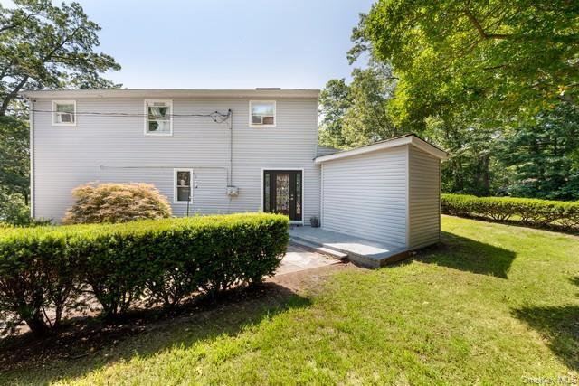 Single Family Sunnyside  Suffolk County, NY 11789, MLS-972696-31