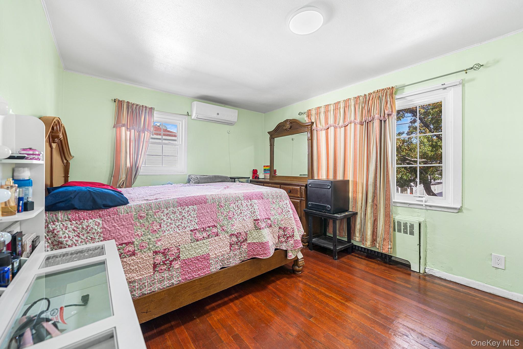 Single Family Inwood  Queens, NY 11436, MLS-972711-22