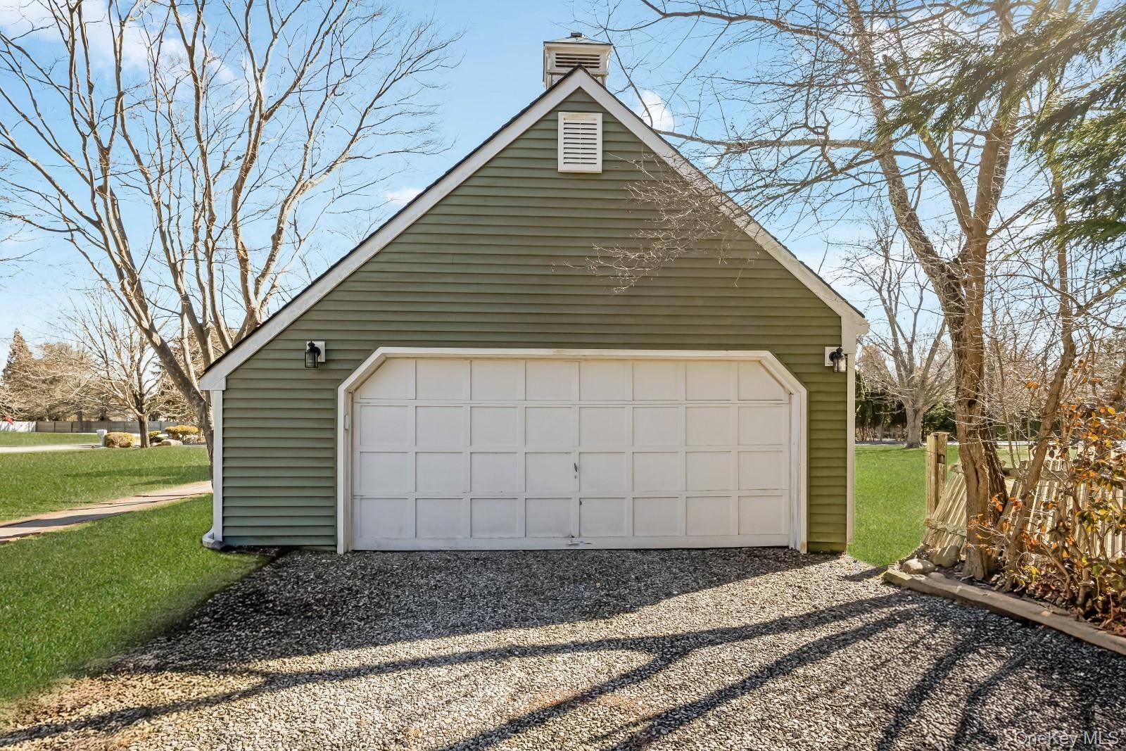Single Family Farm  Suffolk County, NY 11792, MLS-972718-26