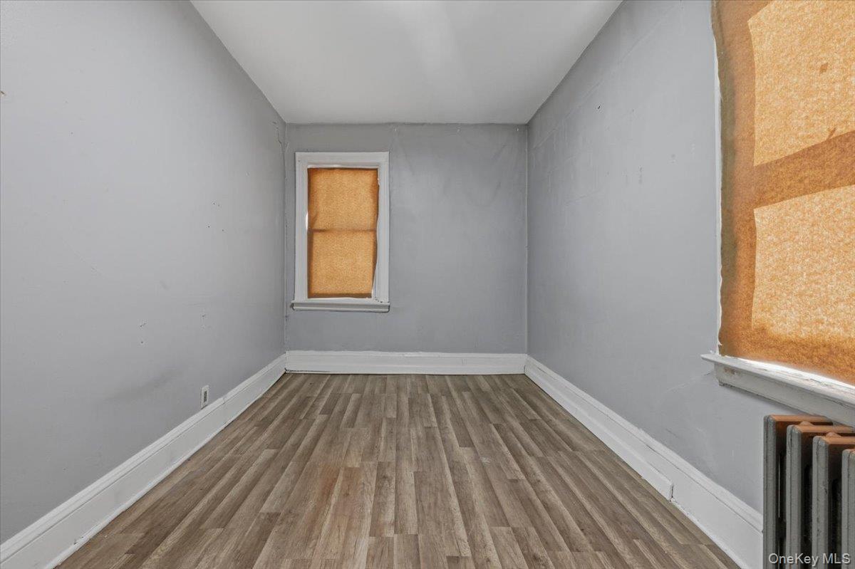 Single Family Vanderveer  Queens, NY 11427, MLS-972741-10