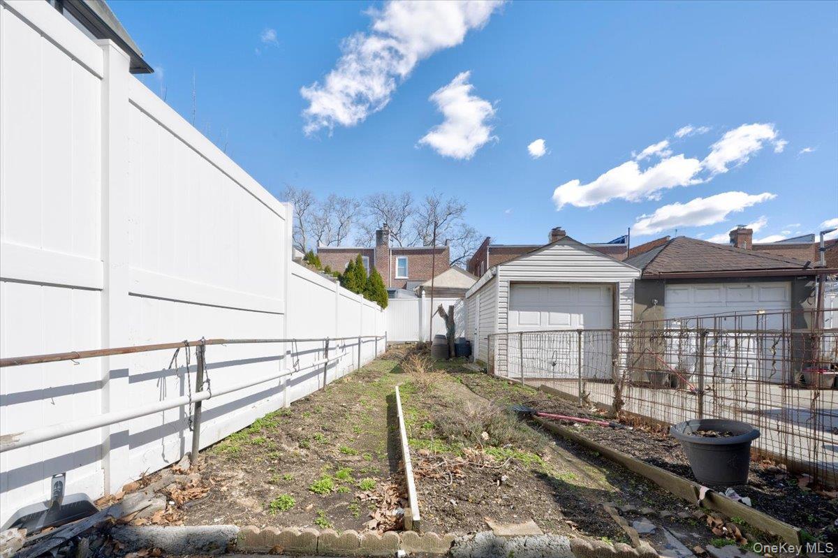 Single Family Vanderveer  Queens, NY 11427, MLS-972741-16