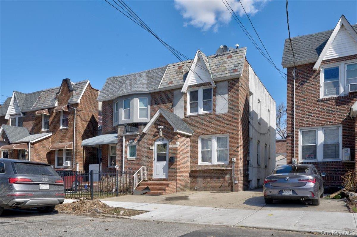 Single Family Vanderveer  Queens, NY 11427, MLS-972741-21