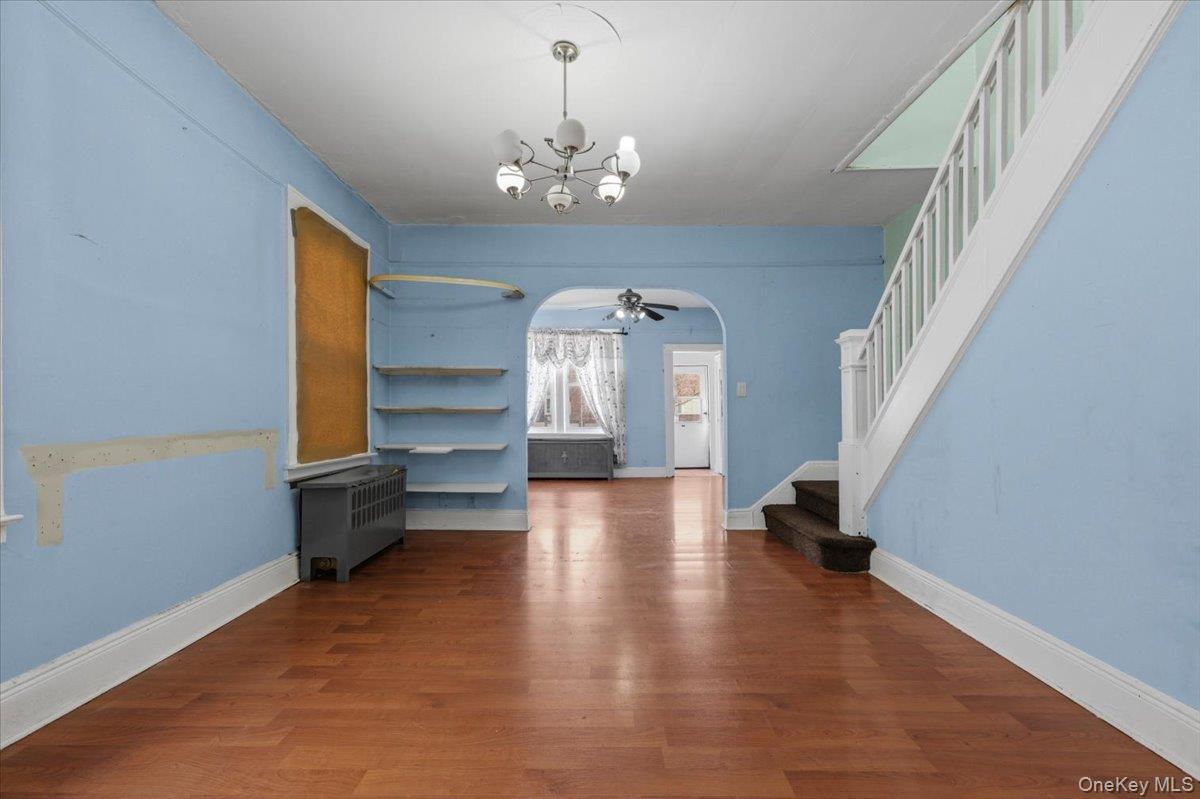 Single Family Vanderveer  Queens, NY 11427, MLS-972741-5