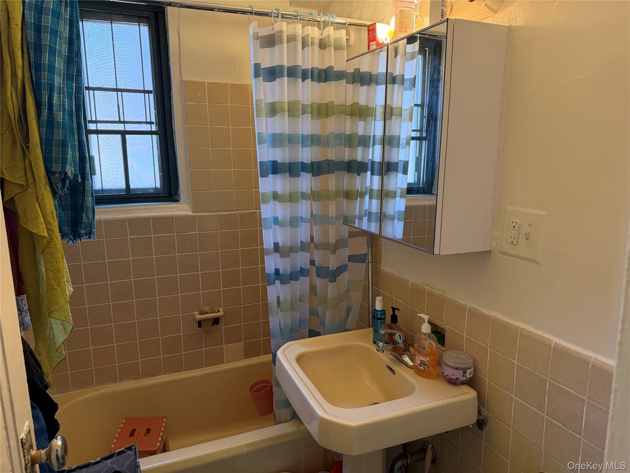 Condo Wood Bronx, NY 10462, MLS-972742-5