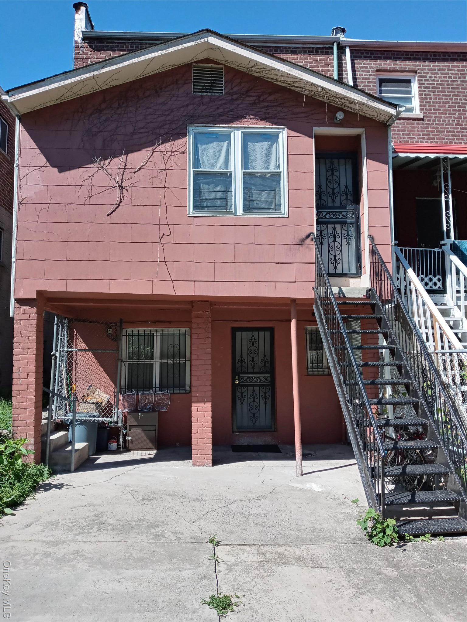 Single Family 233rd  Bronx, NY 10466, MLS-972753-6