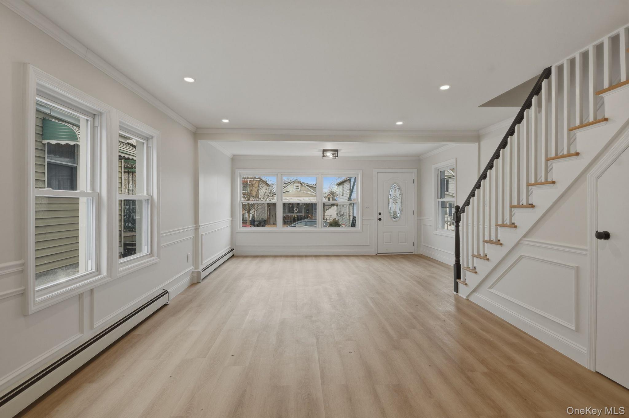 Single Family Thieriot  Bronx, NY 10473, MLS-972760-25