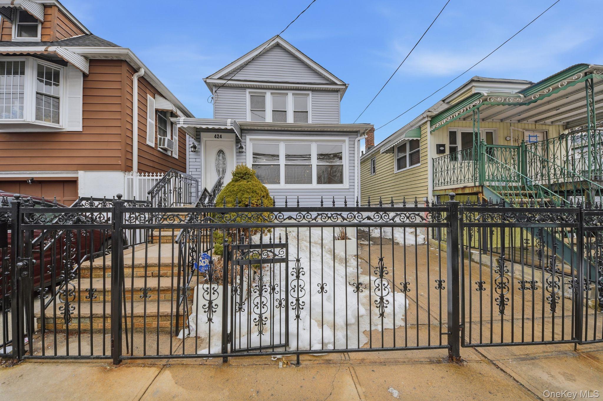 Single Family Thieriot  Bronx, NY 10473, MLS-972760-30