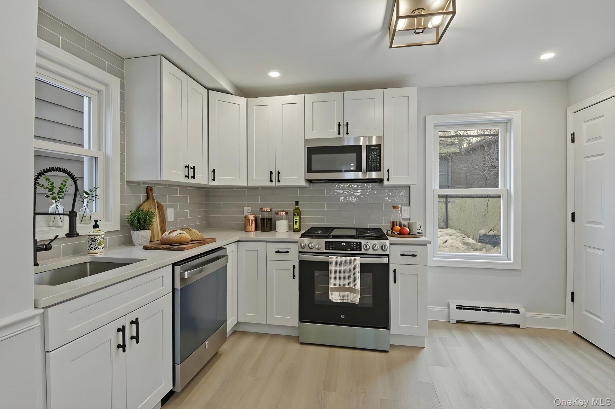 Single Family Thieriot  Bronx, NY 10473, MLS-972760-4