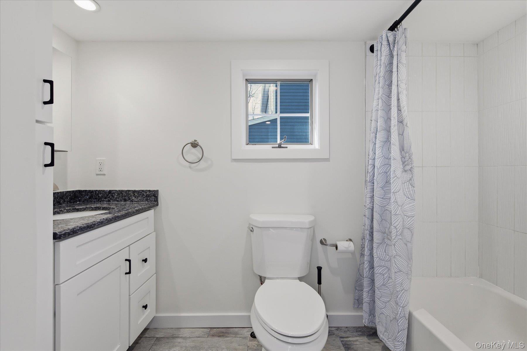 Single Family Vine  Suffolk County, NY 11778, MLS-972762-10