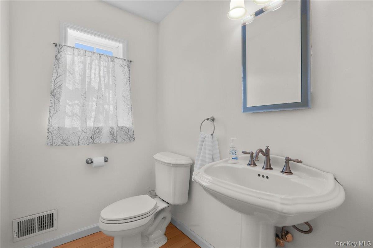 Condo Winterberry  Westchester County, NY 10518, MLS-972764-10