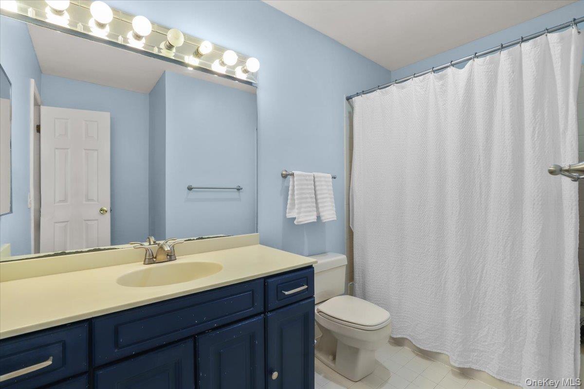 Condo Winterberry  Westchester County, NY 10518, MLS-972764-13