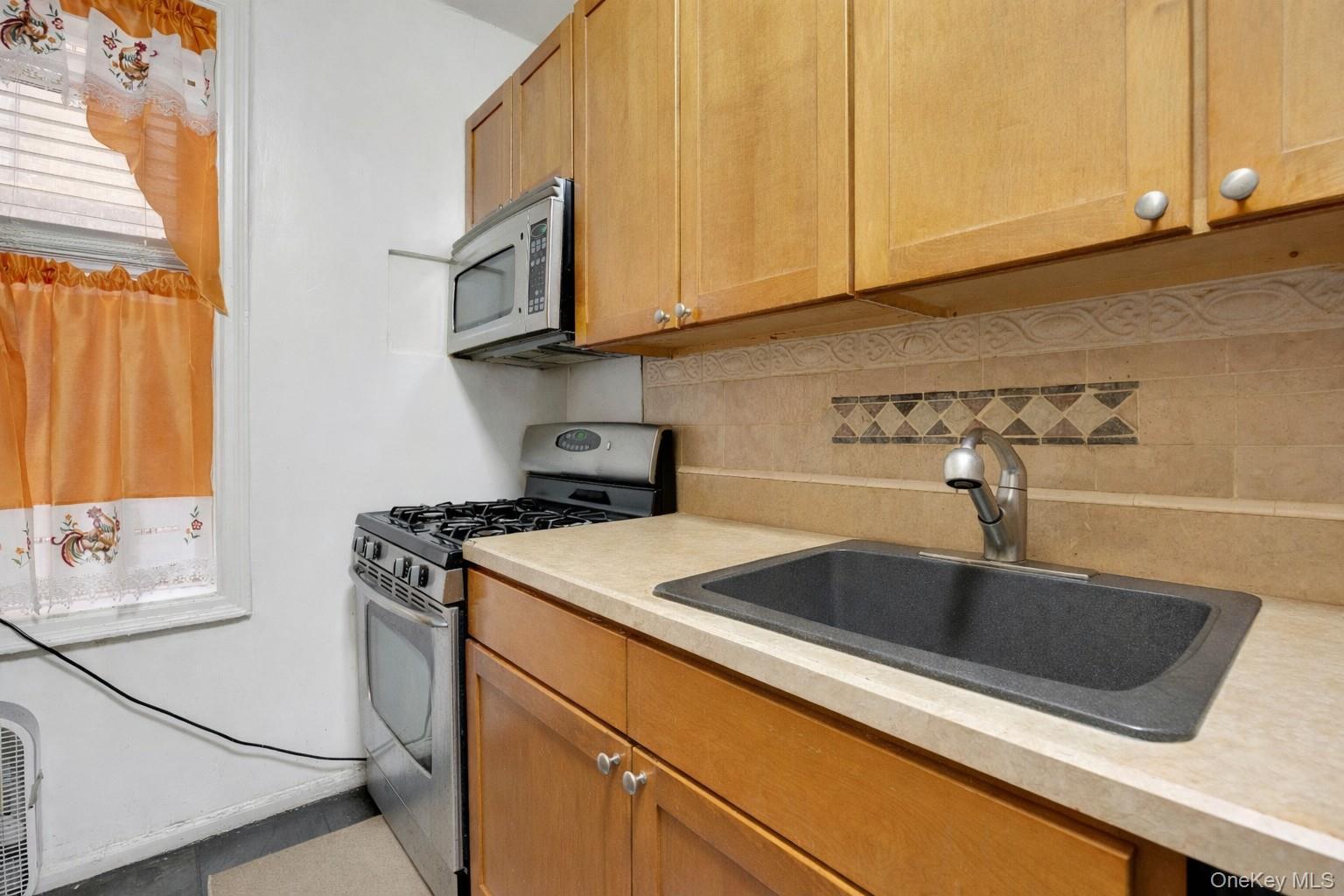 Coop Bronx  Bronx, NY 10462, MLS-972771-10