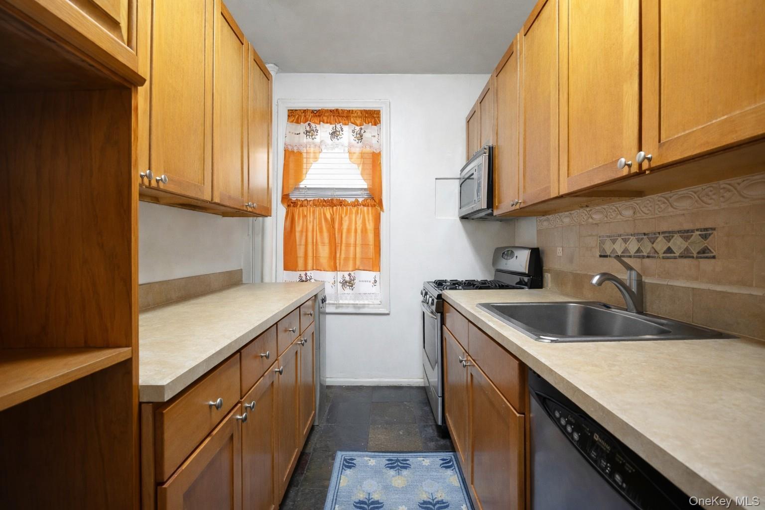 Coop Bronx  Bronx, NY 10462, MLS-972771-8
