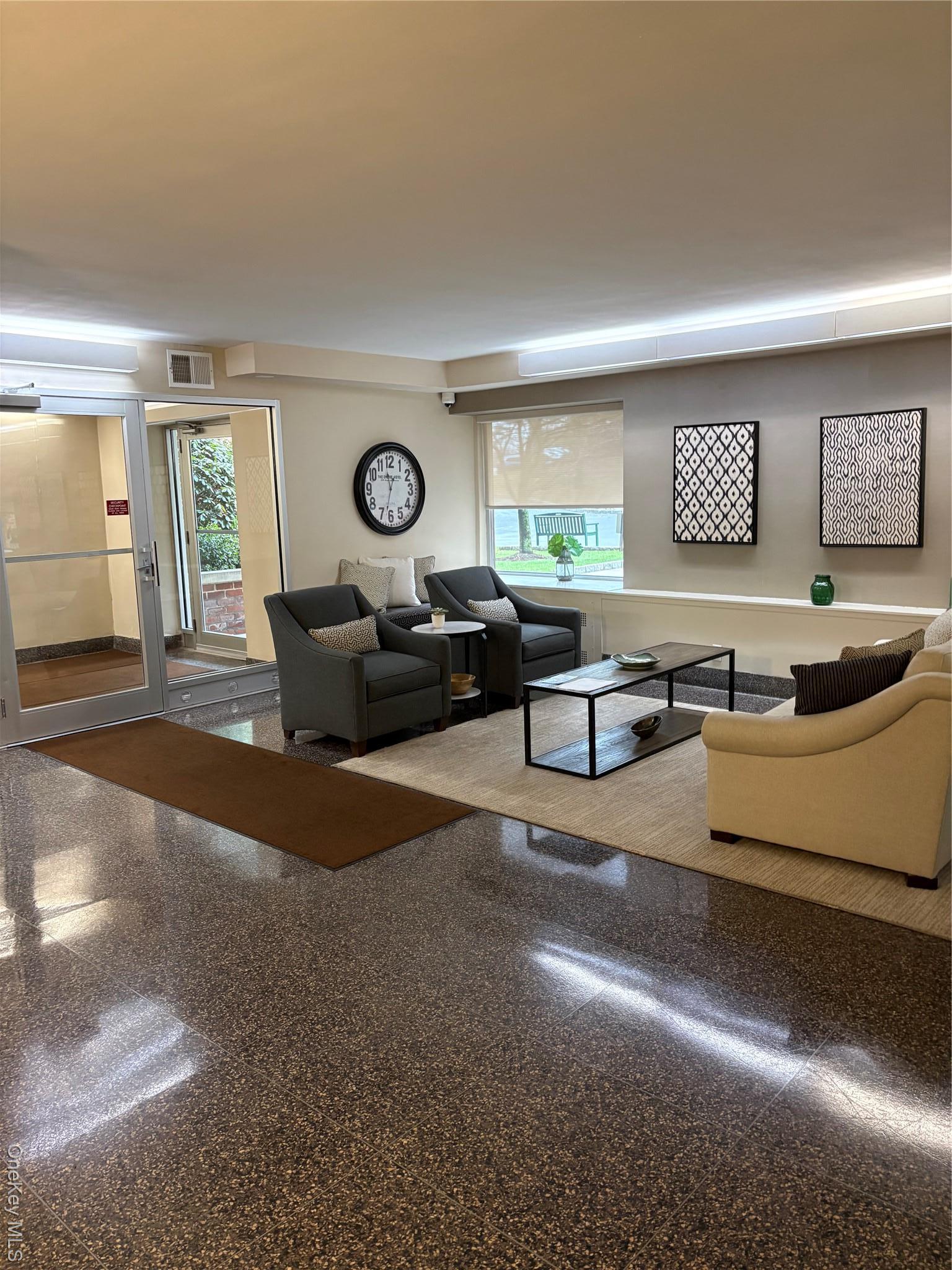 Coop Palmer  Westchester County, NY 10701, MLS-972777-2