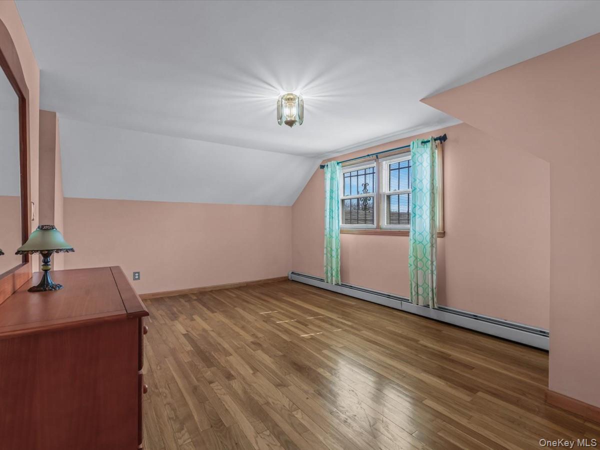 Single Family 194th  Queens, NY 11412, MLS-972781-23