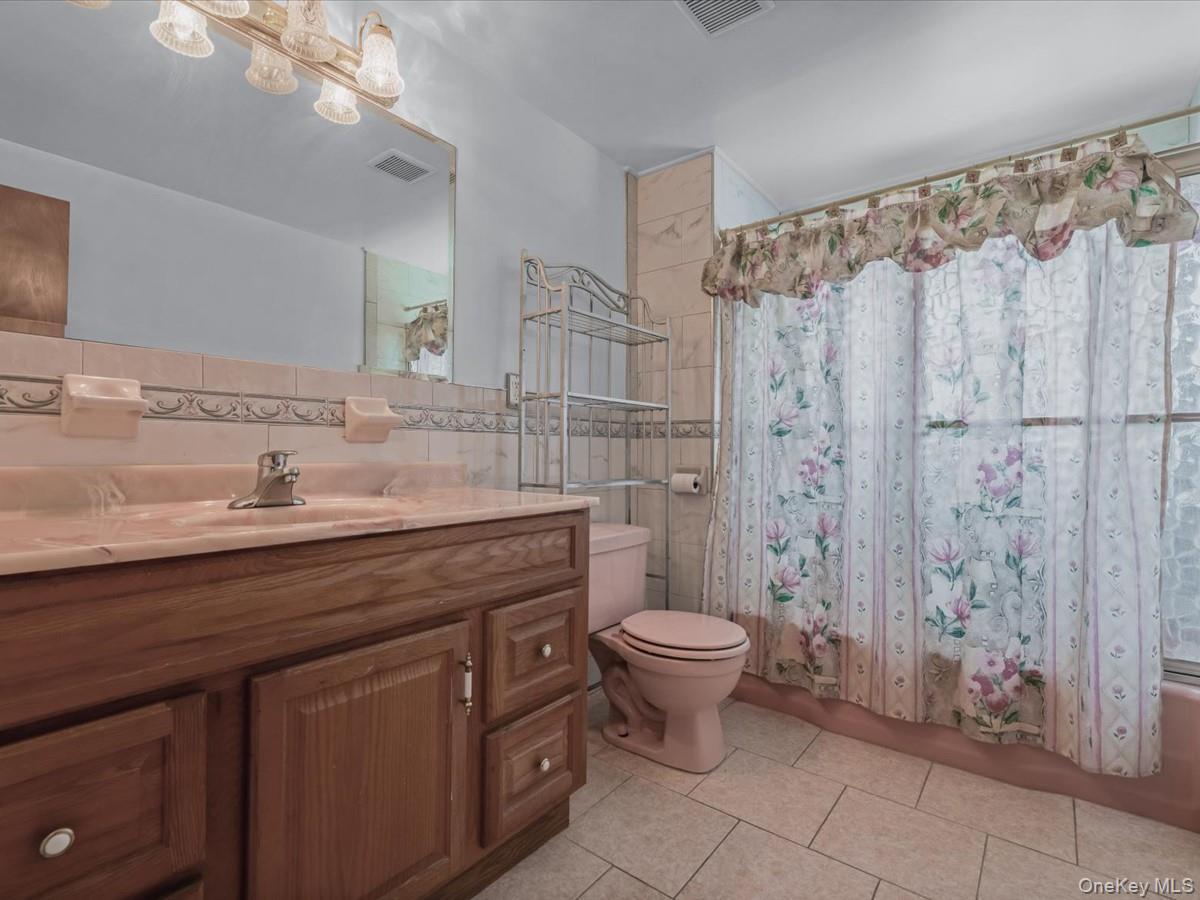 Single Family 194th  Queens, NY 11412, MLS-972781-24