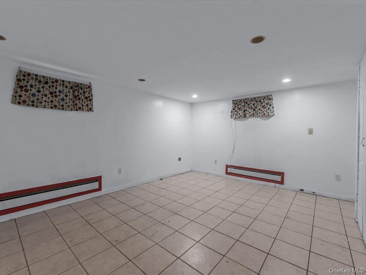 Single Family 194th  Queens, NY 11412, MLS-972781-27