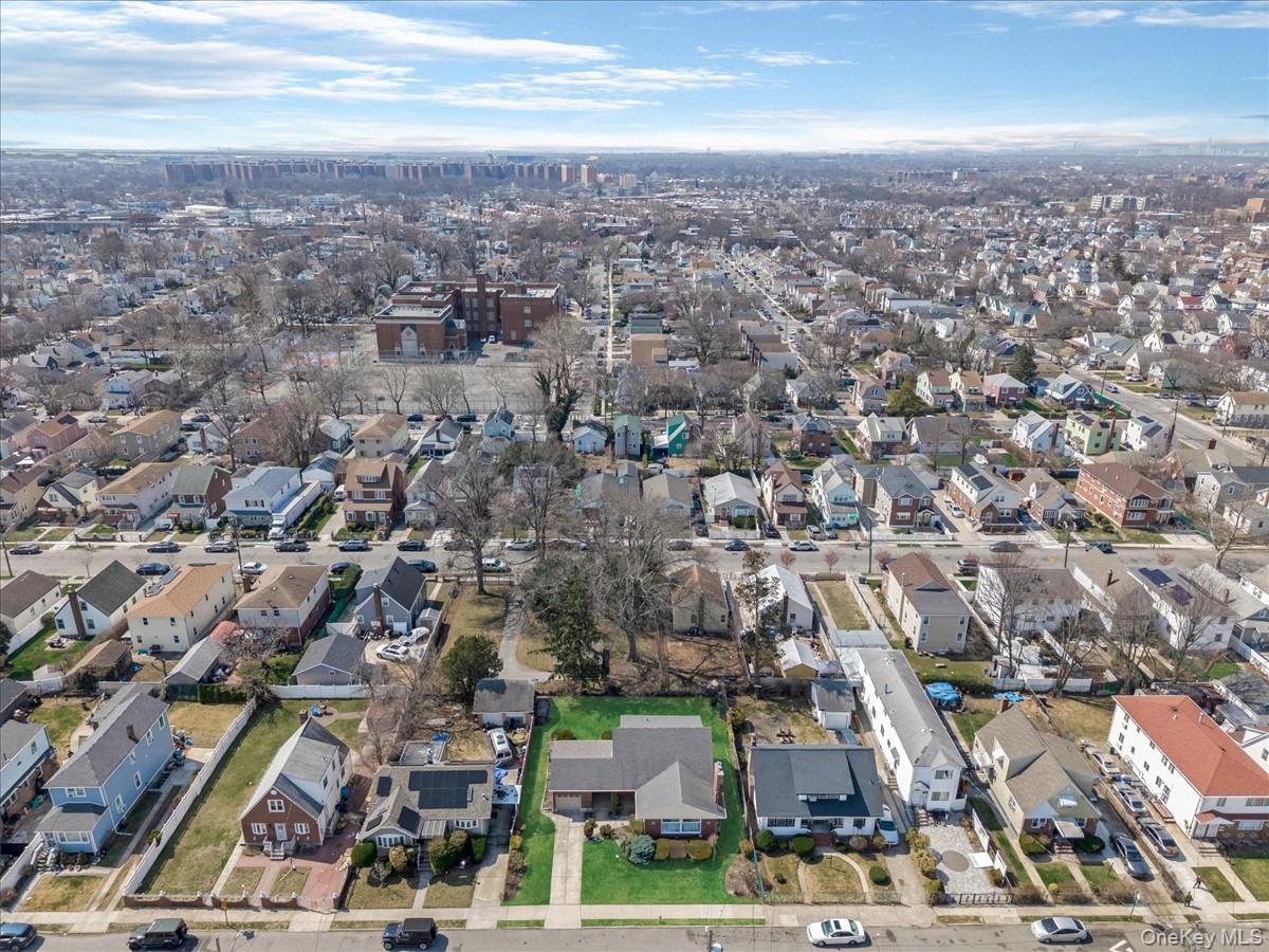 Single Family 194th  Queens, NY 11412, MLS-972781-33