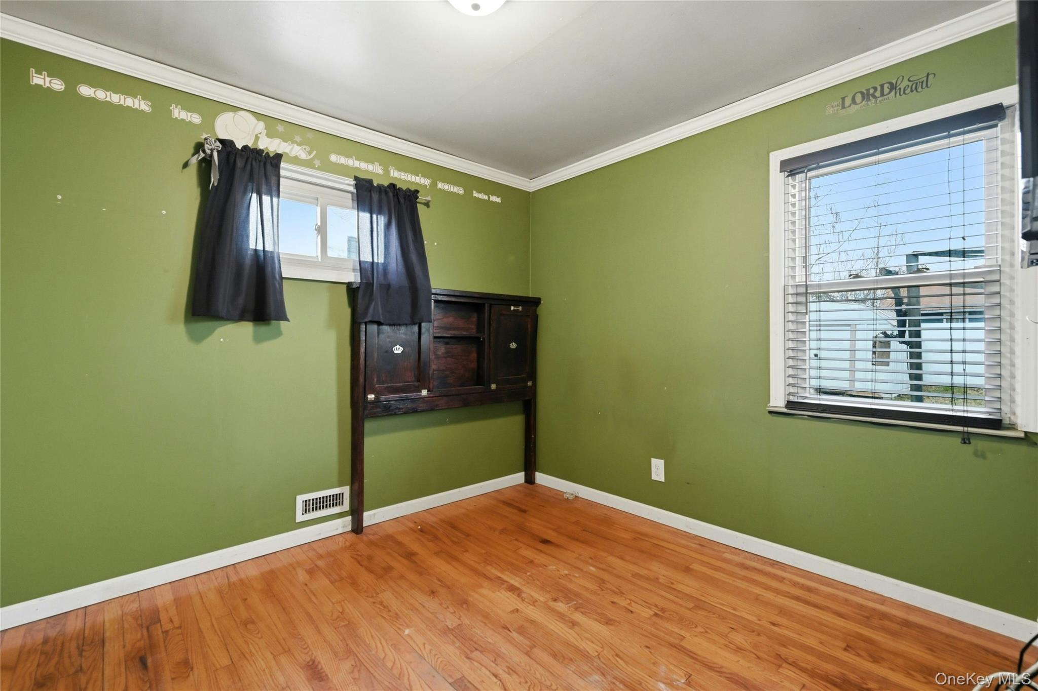 Single Family Cumberbach Suffolk County, NY 11798, MLS-972785-12