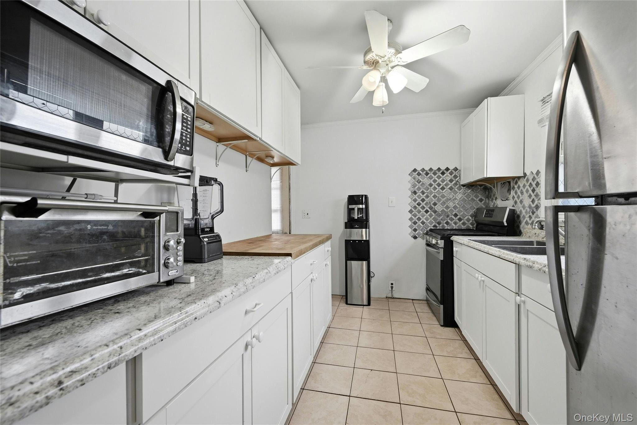 Single Family Cumberbach Suffolk County, NY 11798, MLS-972785-15