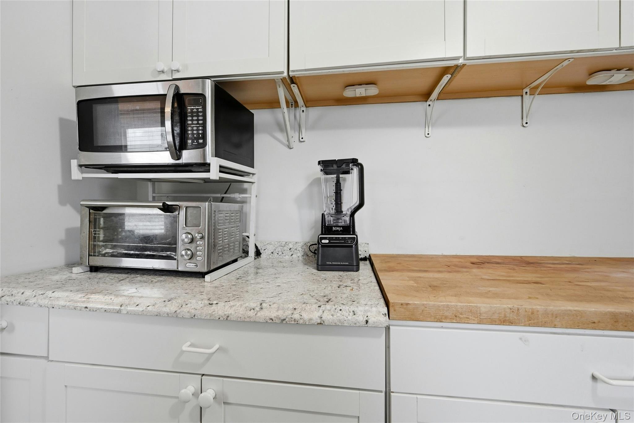 Single Family Cumberbach Suffolk County, NY 11798, MLS-972785-17