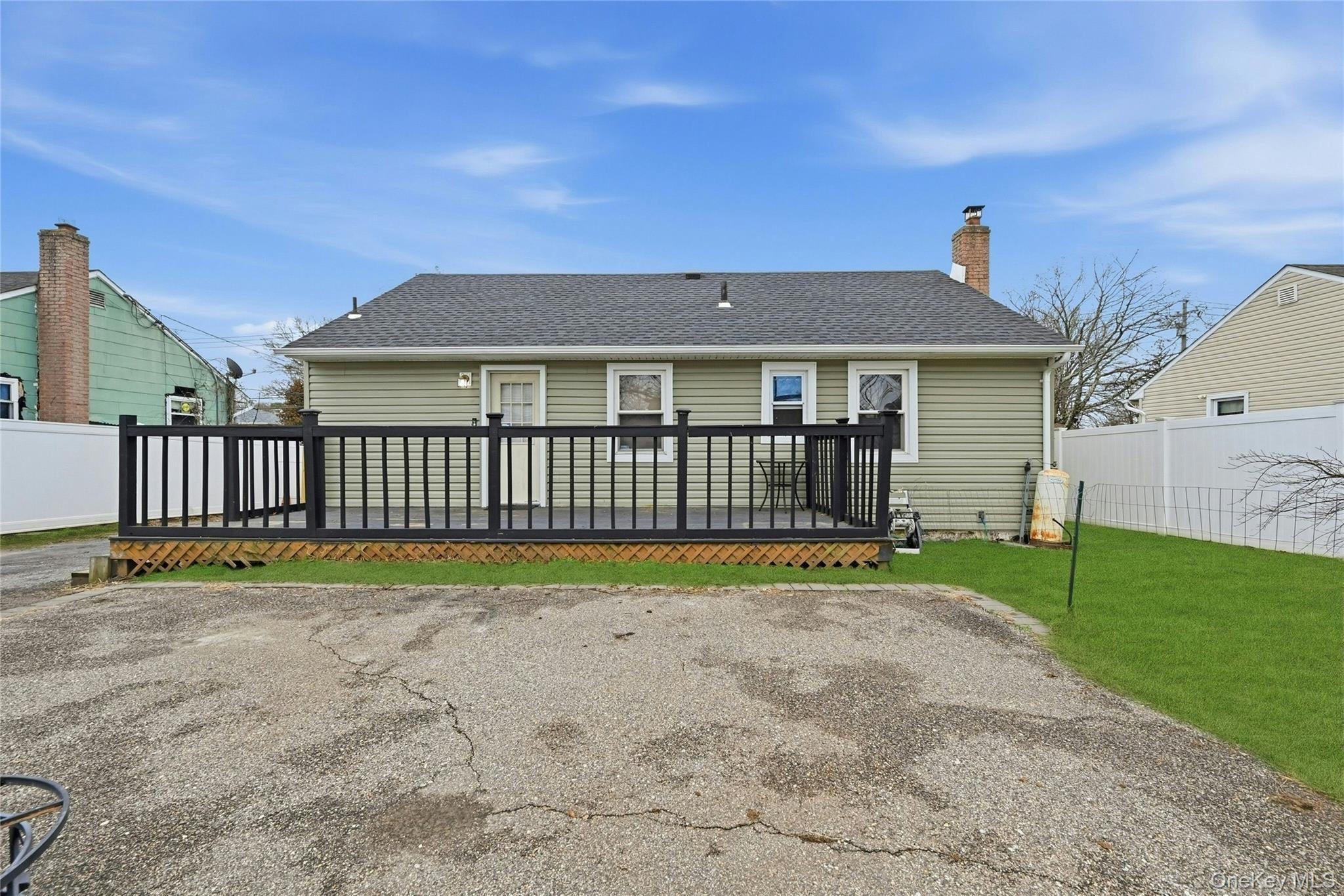 Single Family Cumberbach  Suffolk County, NY 11798, MLS-972785-21