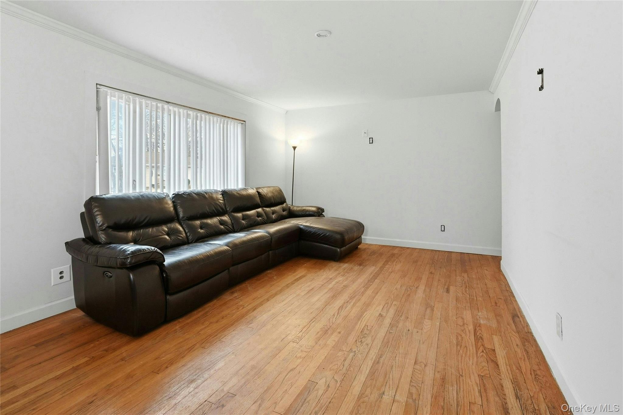 Single Family Cumberbach Suffolk County, NY 11798, MLS-972785-8