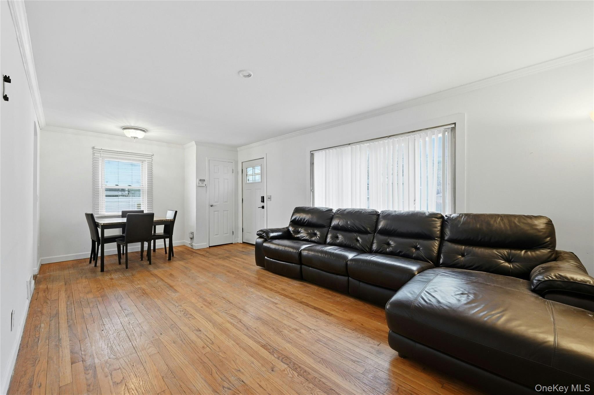 Single Family Cumberbach Suffolk County, NY 11798, MLS-972785-9