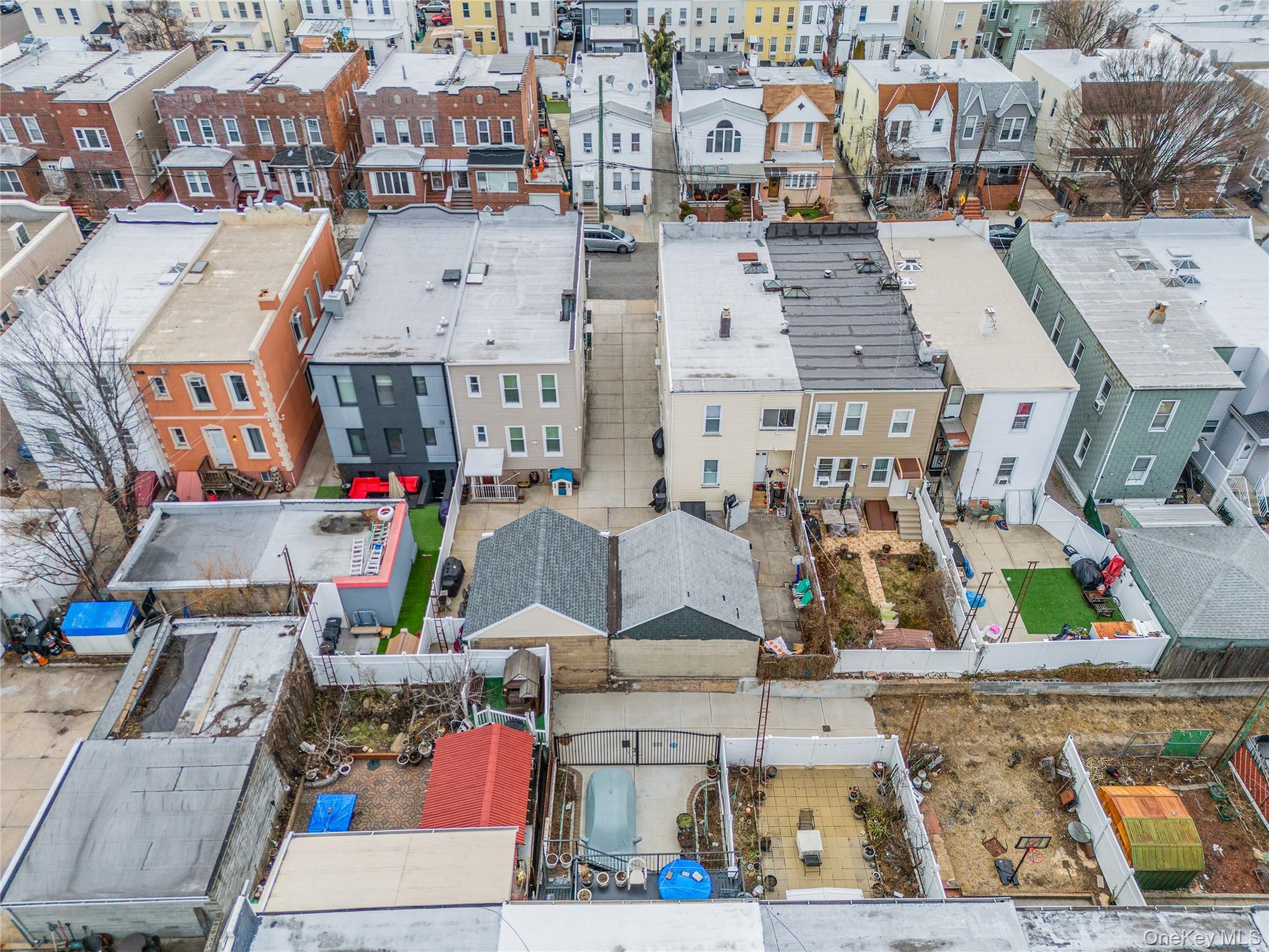 Single Family 68th  Queens, NY 11379, MLS-972797-33