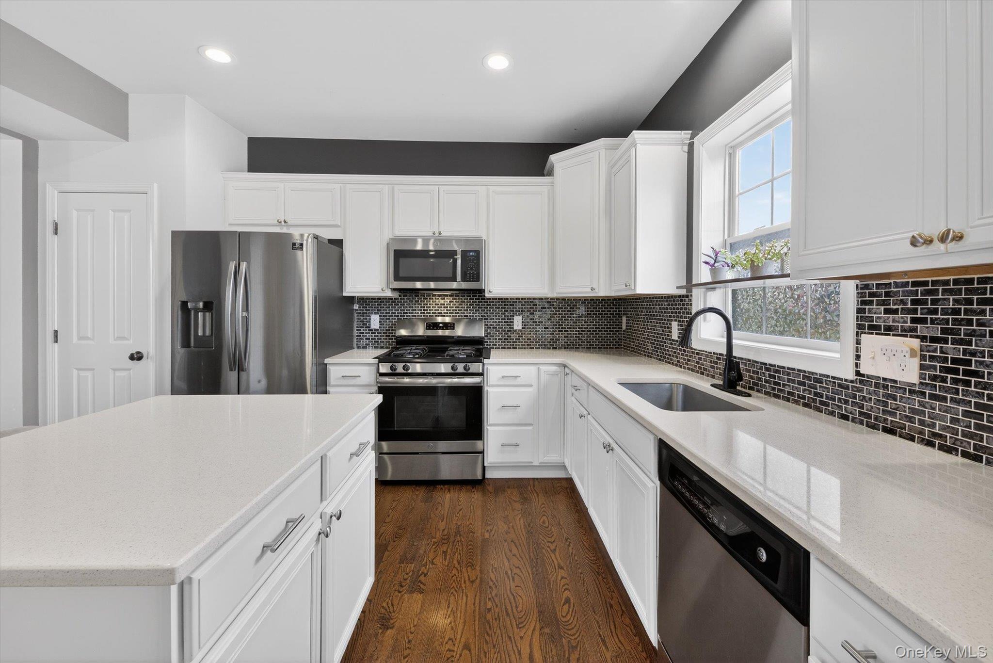 Single Family Highgrove  Orange County, NY 10992, MLS-972829-10