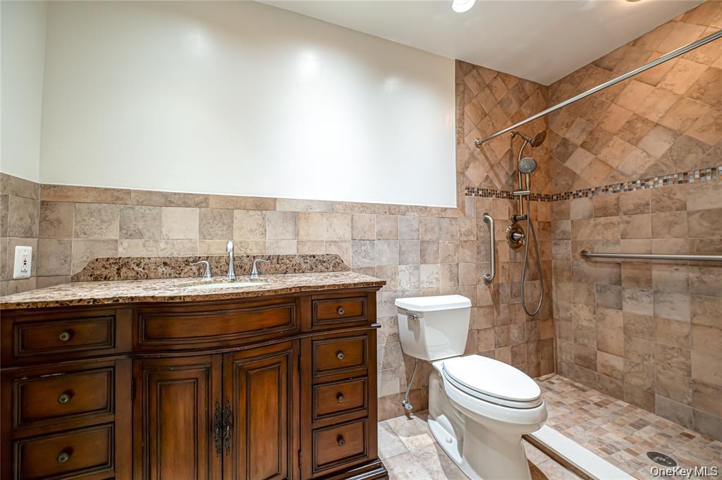 Condo Admirals Suffolk County, NY 11706, MLS-972842-14