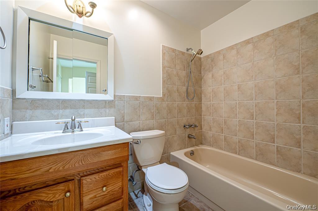 Condo Admirals Suffolk County, NY 11706, MLS-972842-17