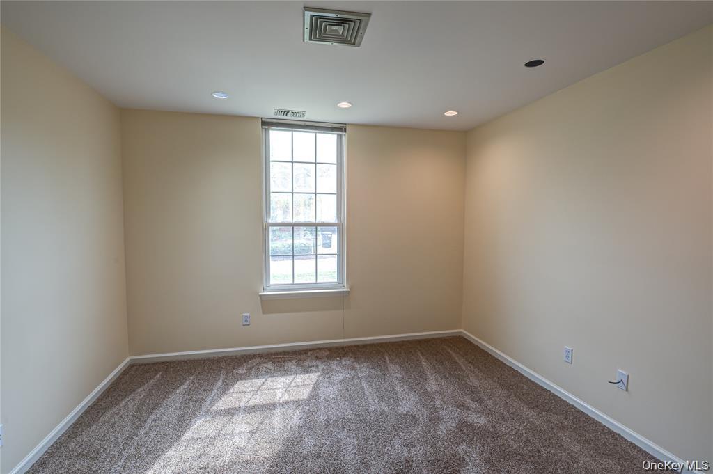 Condo Admirals Suffolk County, NY 11706, MLS-972842-18