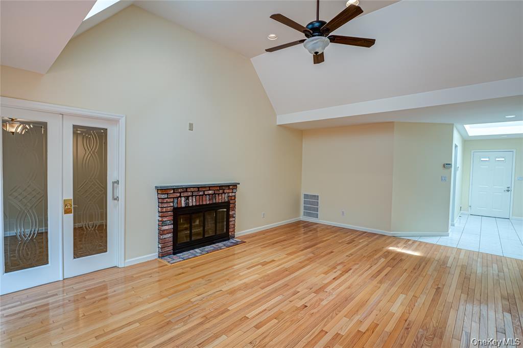 Condo Admirals Suffolk County, NY 11706, MLS-972842-8