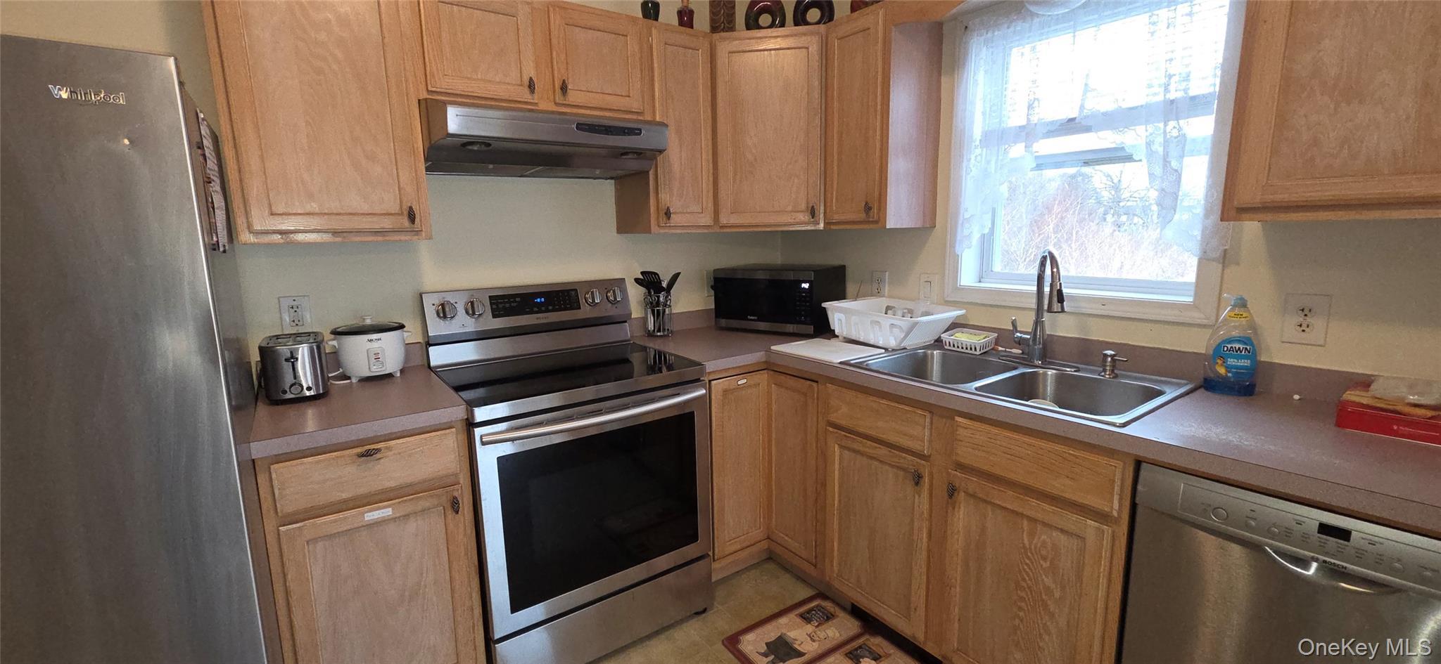 Single Family Diana  Suffolk County, NY 11951, MLS-972846-10