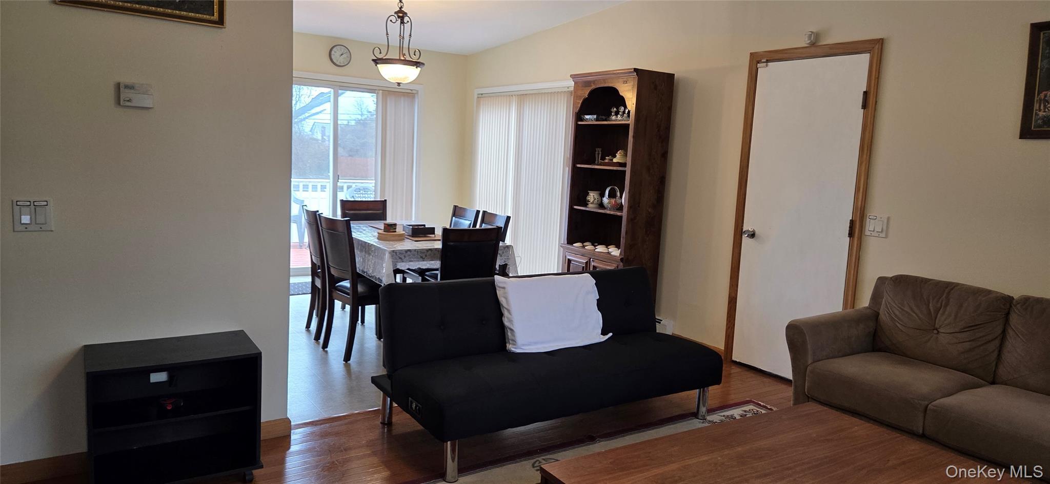 Single Family Diana  Suffolk County, NY 11951, MLS-972846-3